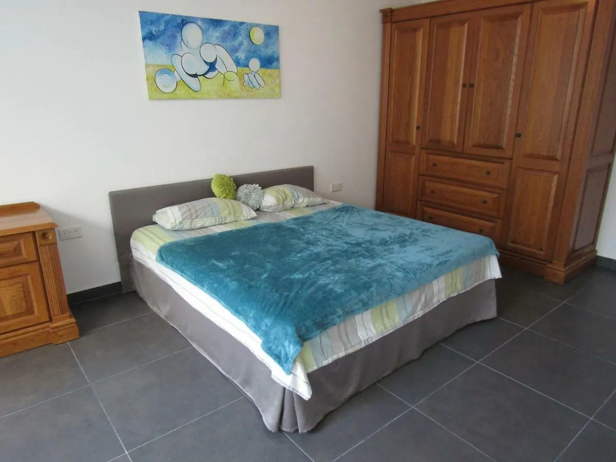 1 Flame Trees Apartment Saint Julian's